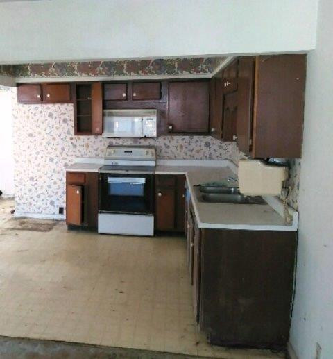 65 Maple Street Hyden, KY 41749 - Photo 8 of 19 Photo 8