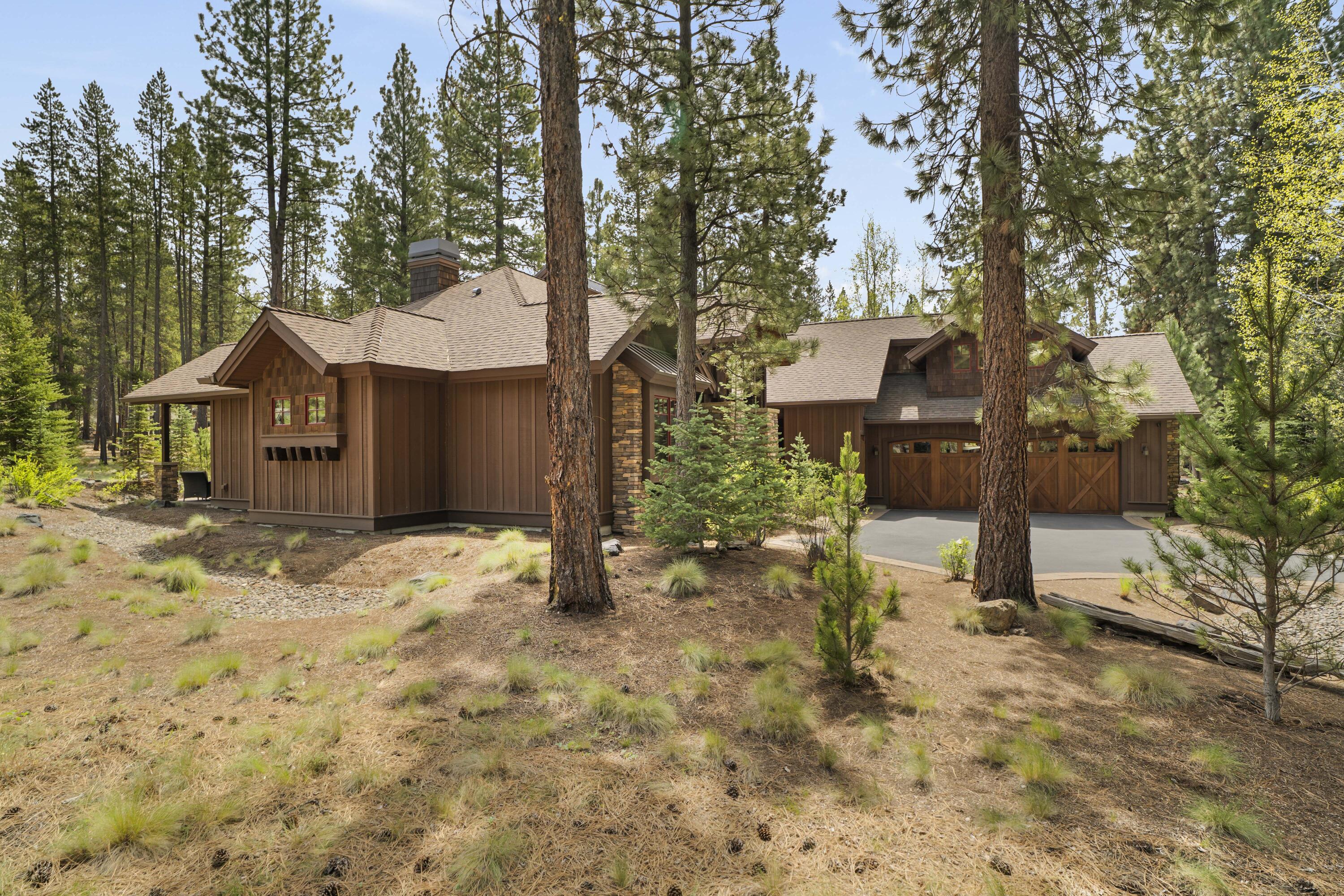 56155 Sable Rock Loop, Unit 277 Bend, OR 97707 - Photo 58 of 63 Exterior Side