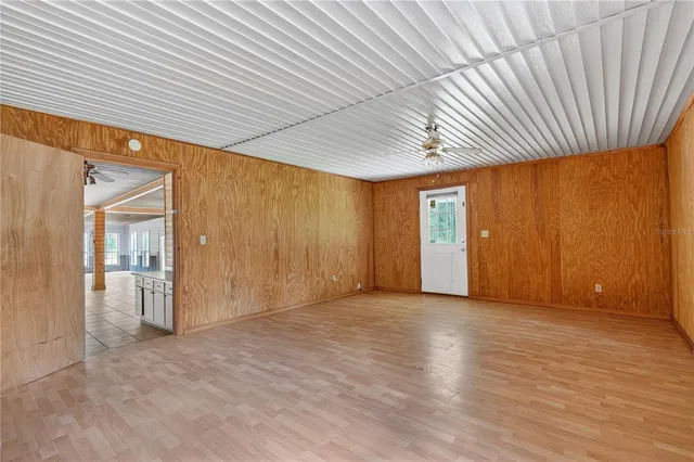 a view of a storage & utility room