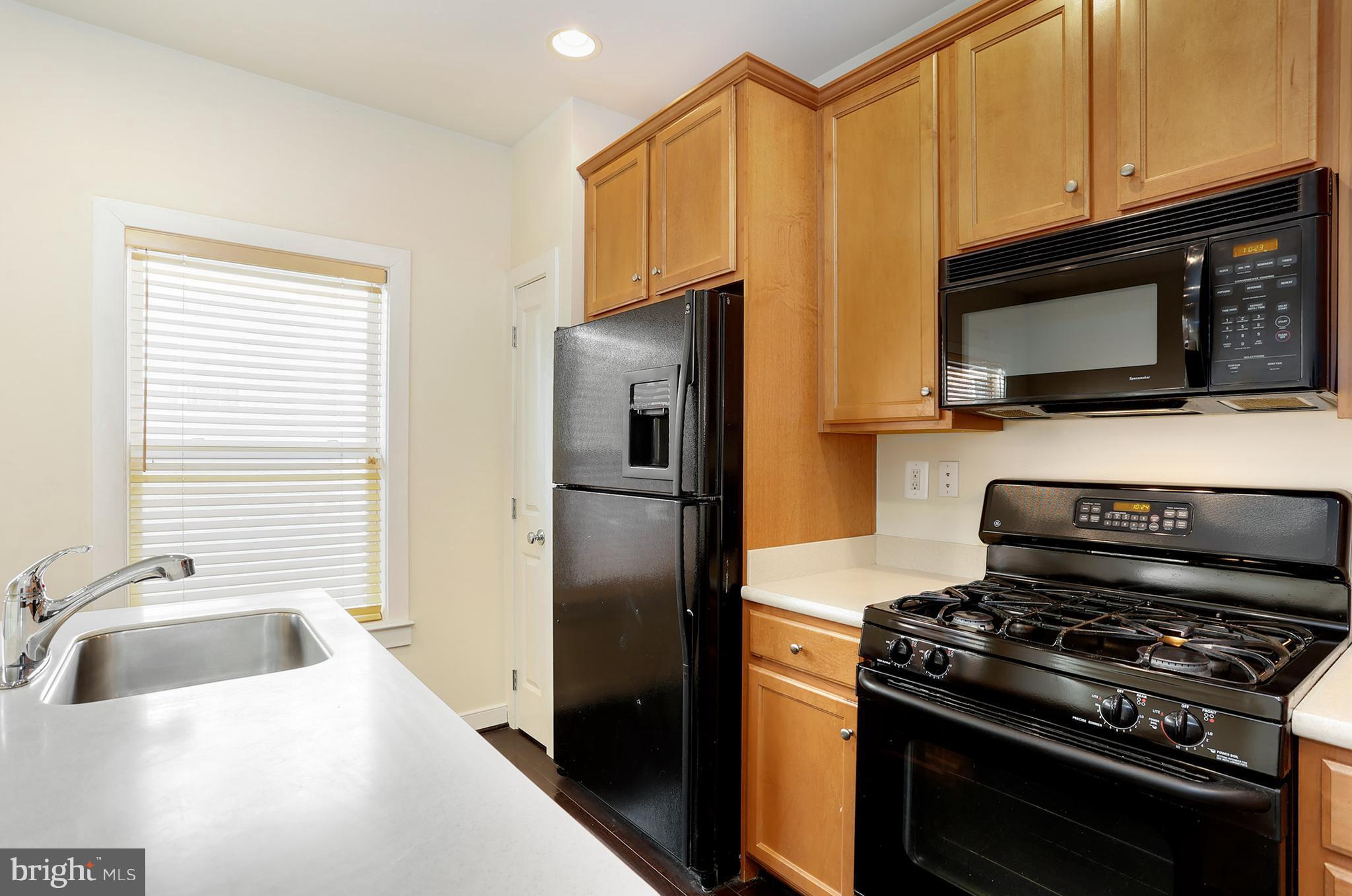 2344 Cobble Hill Terrace Wheaton, MD 20902 - Photo 7 of 30 Kitchen
