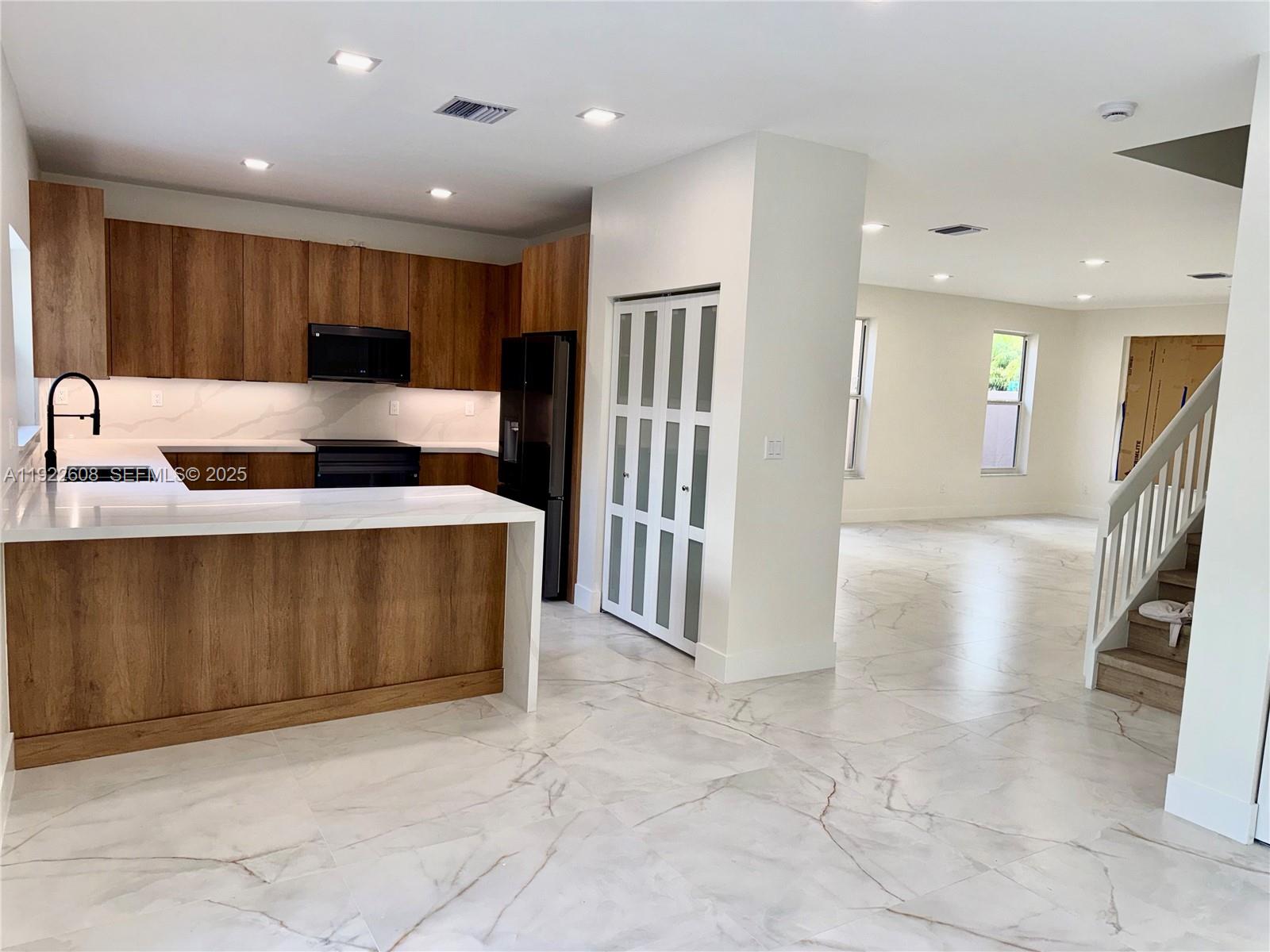 15254 Southwest 109th Street Miami, FL 33196 - Photo 5 of 48