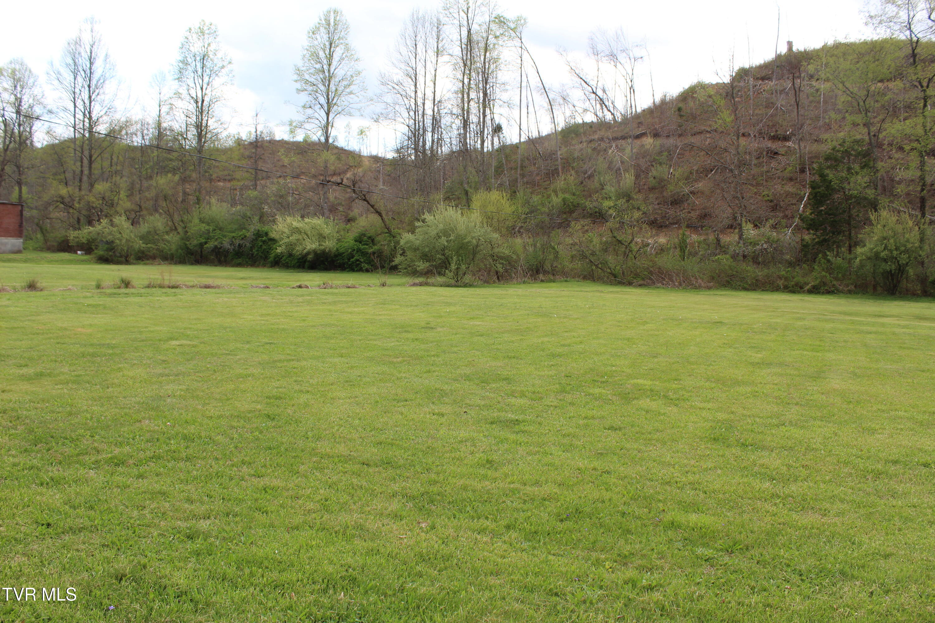 4598-4550 Reeds Creek Road, Unit 9 & 10 Keokee, VA 24265 - Photo 25 of 39 IMG_6695