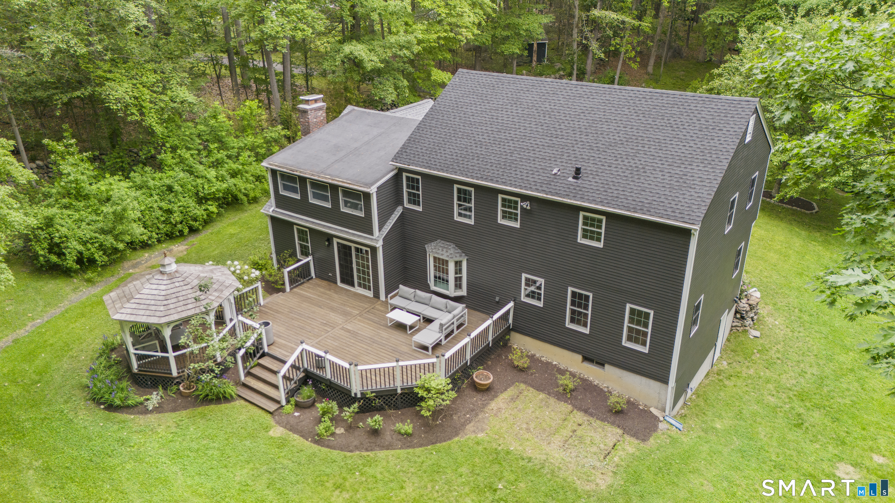 250 Thunder Lake Road Wilton, CT 06897 - Photo 32 of 40