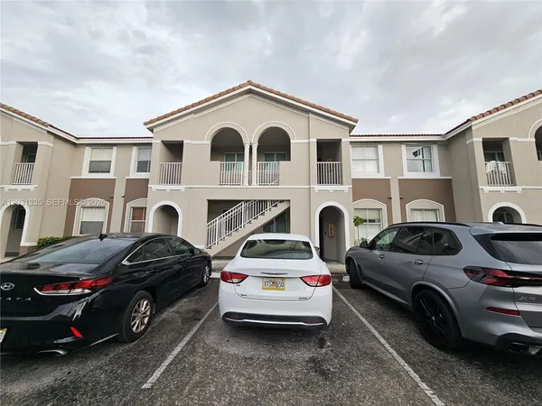 $1,800 | 1661 Southeast 28th Street, Unit 105, Homestead, FL 33035