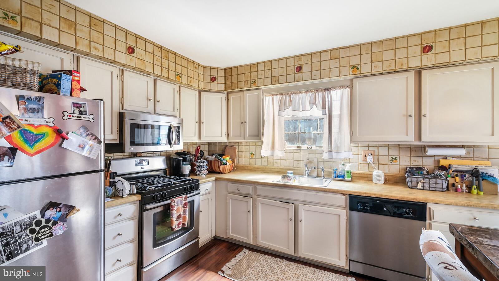 612 Rively Avenue Collingdale, PA 19023 - Photo 11 of 21 Gallery Image 11