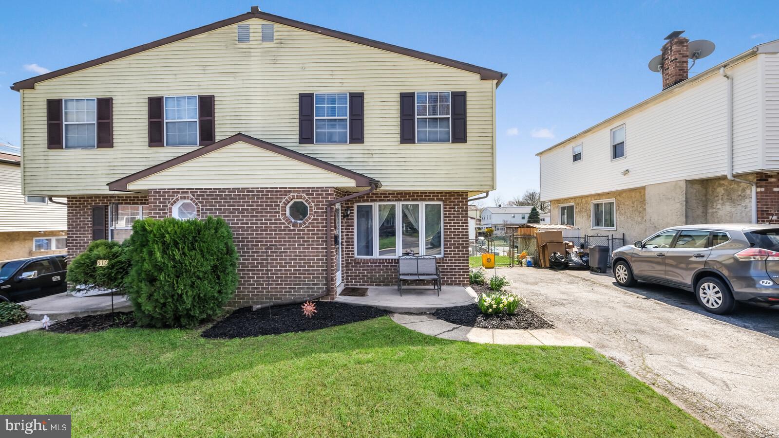 612 Rively Avenue Collingdale, PA 19023 - Photo 3 of 21 Gallery Image 3