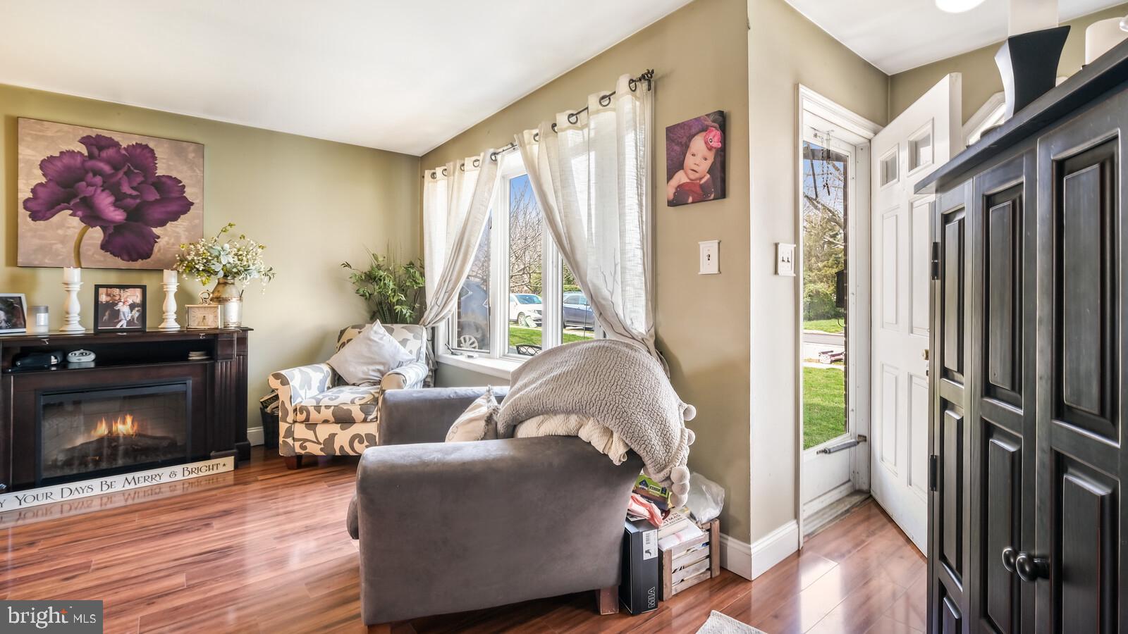 612 Rively Avenue Collingdale, PA 19023 - Photo 4 of 21 Gallery Image 4