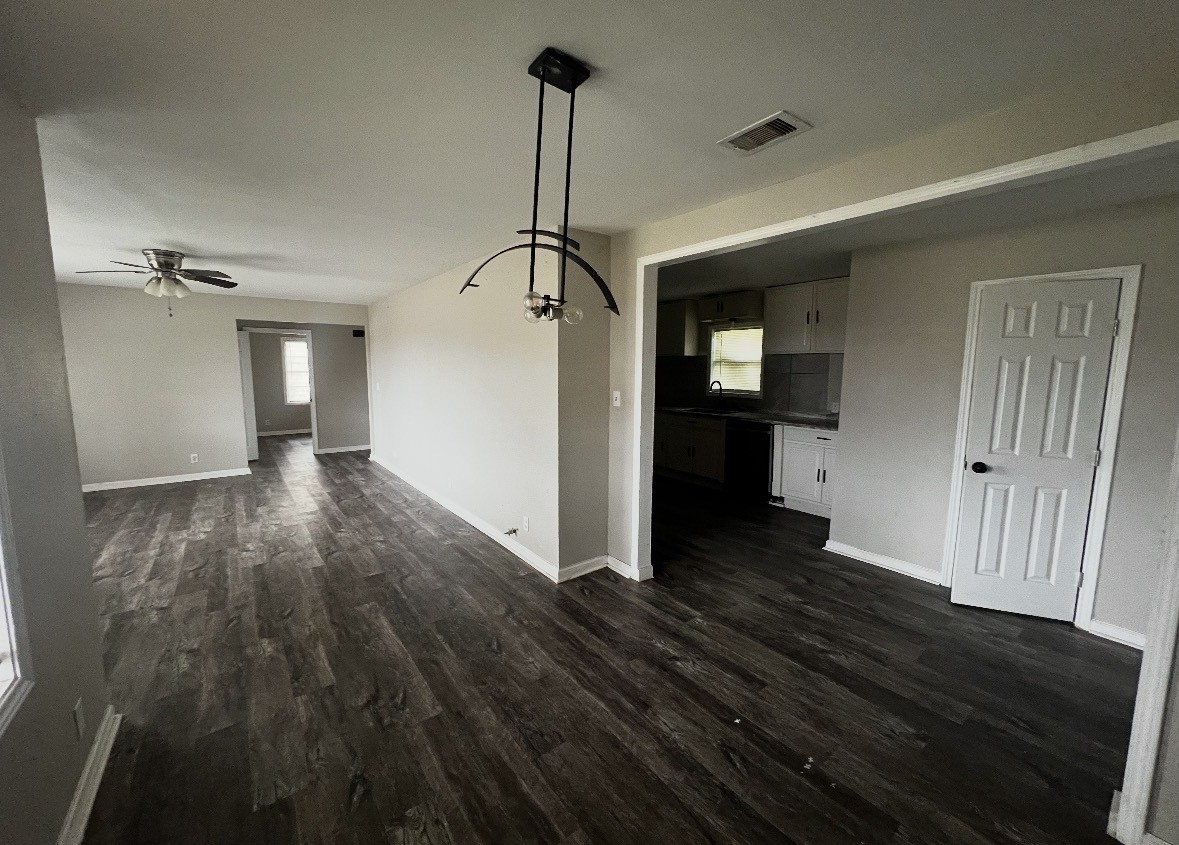 1013 West Spanish Camp Road Wharton, TX 77488 - Photo 3 of 7