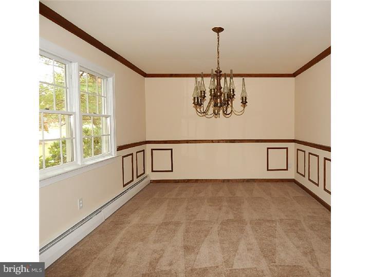 110 Wheatsheaf Road Warminster, PA 18974 - Photo 7 of 25 Gallery Image 7
