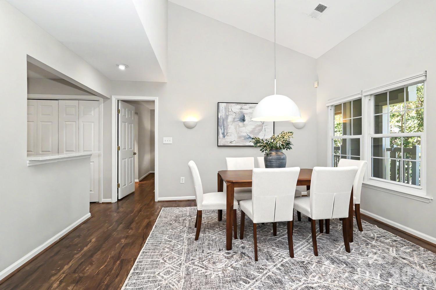 5009 Sharon Road, Unit I Charlotte, NC 28210 - Photo 14 of 36 Gallery Image 14