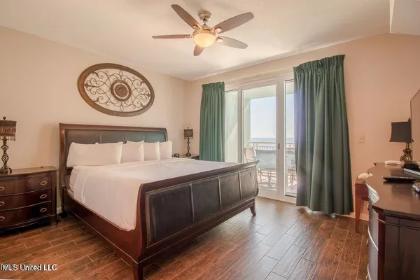 $435,000 | 2230 Beach Drive, Unit 808, Gulfport, MS 39507