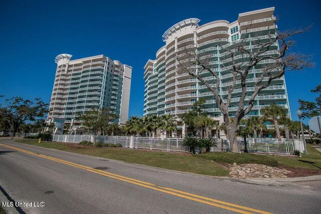 $489,000 | 2230 Beach Drive, Unit 808, Gulfport, MS 39507