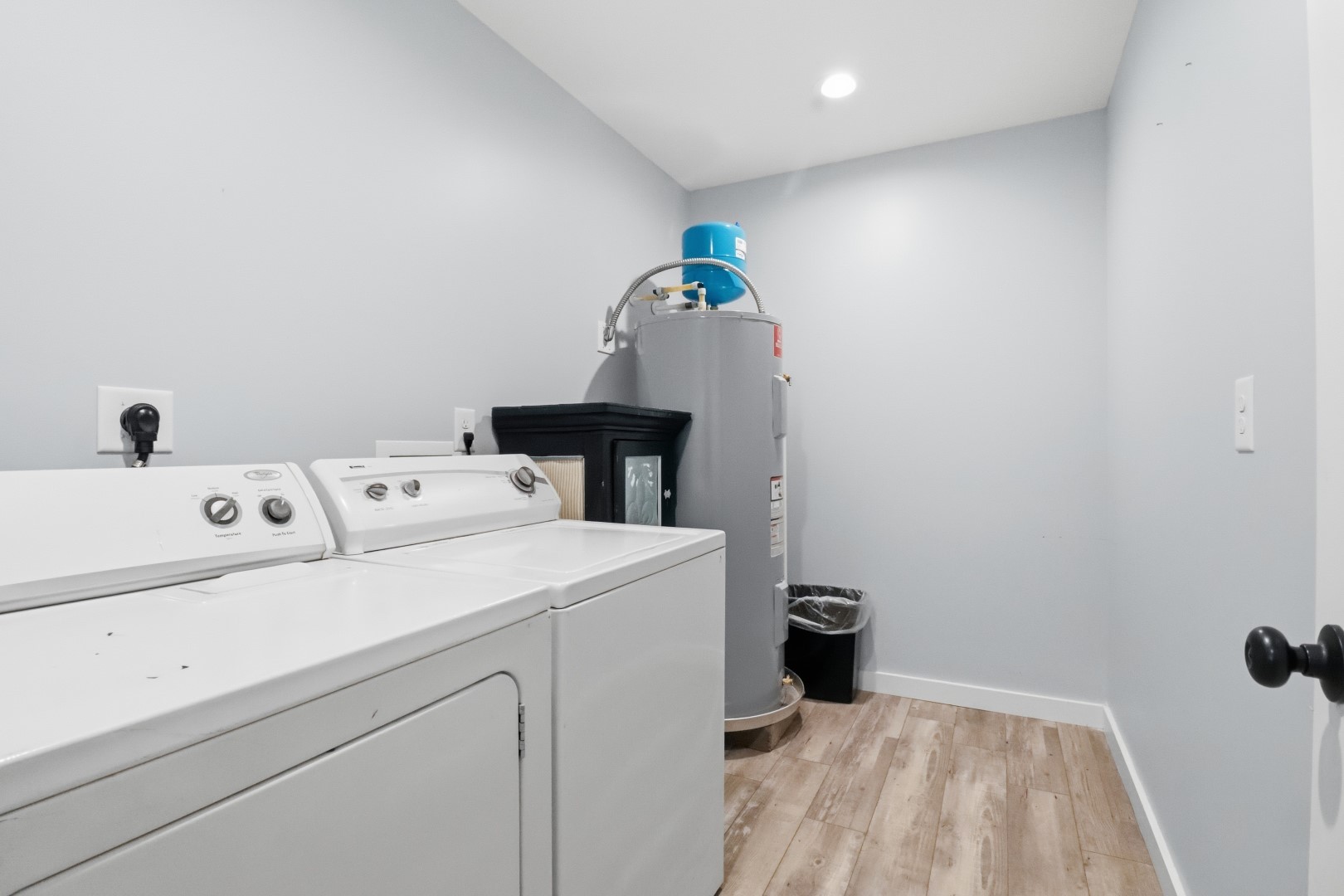 3287 Bluebird Road Lebanon, TN 37087 - Photo 52 of 59 a utility room with dryer and washer