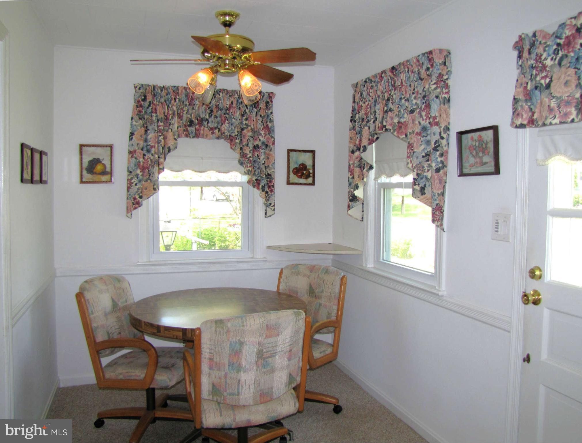 9820 Braddock Road Silver Spring, MD 20903 - Photo 6 of 21 Dining Room