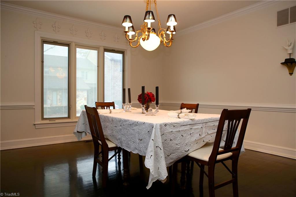 1 Ramsgate Court Greensboro, NC 27410 - Photo 3 of 10 Gallery Image 3