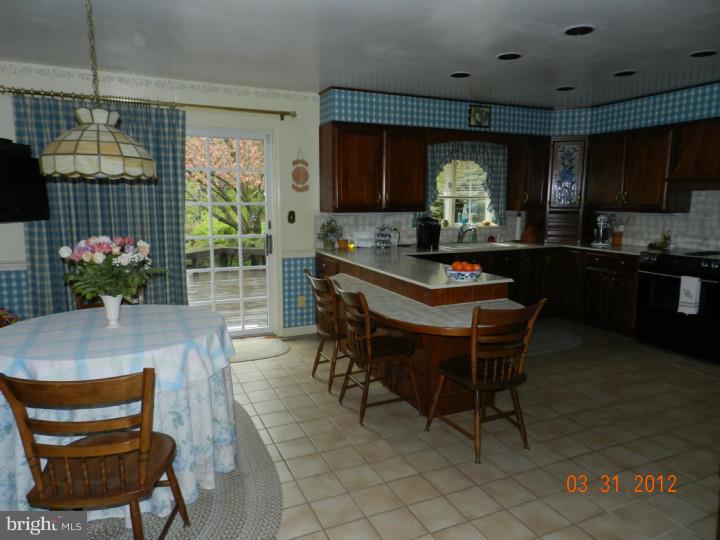 496 Hoffman Road Harleysville, PA 19438 - Photo 7 of 22 Breakfast Room