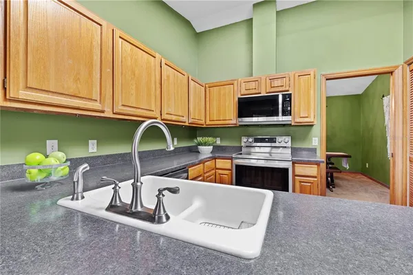 $525,000 | 529 Burnt Tree Lane, Apopka, FL 32712