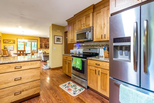 $875,000 | 6565 Riverside Road, Fennville, MI 49408