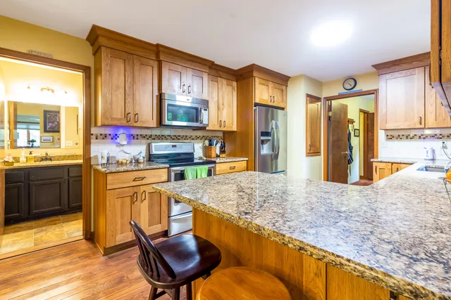 $875,000 | 6565 Riverside Road, Fennville, MI 49408