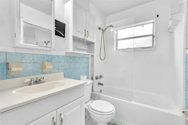 $699,000 | 312 Southwest 9th Street, Fort Lauderdale, FL 33315