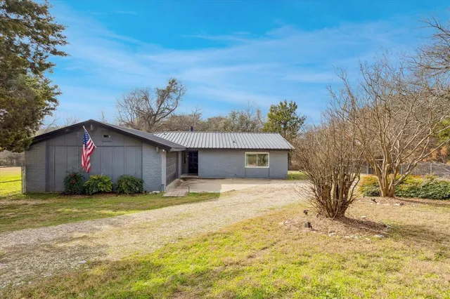 $299,000 | 116 Wild Plum, Whitney, TX 76692