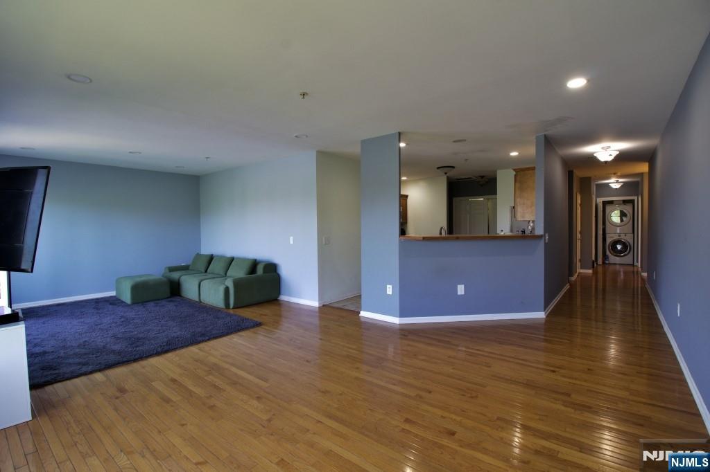 340 The Promenade Edgewater, NJ 07020 - Photo 19 of 46