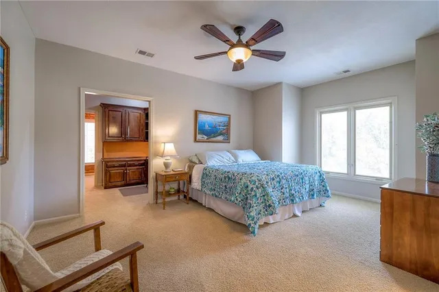 $1,025,000 | 9617 West 150th Street, Overland Park, KS 66221