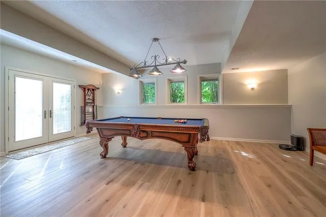 $1,025,000 | 9617 West 150th Street, Overland Park, KS 66221