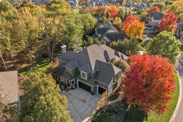 $1,025,000 | 9617 West 150th Street, Overland Park, KS 66221