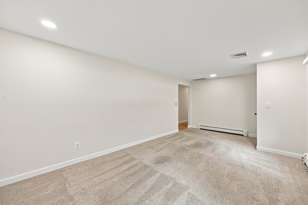 81 Warren Road Townsend, MA 01469 - Photo 9 of 40 Gallery Image 9