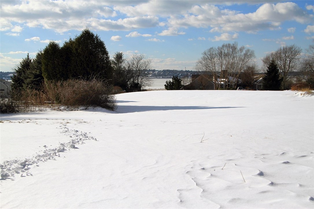 34 Sachem Road Tiverton, RI 02878 - Photo 8 of 12