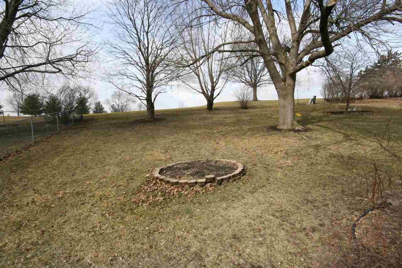134 Country Club Road Williamsburg, IA 52361 - Photo 3 of 24 Gallery Image 3