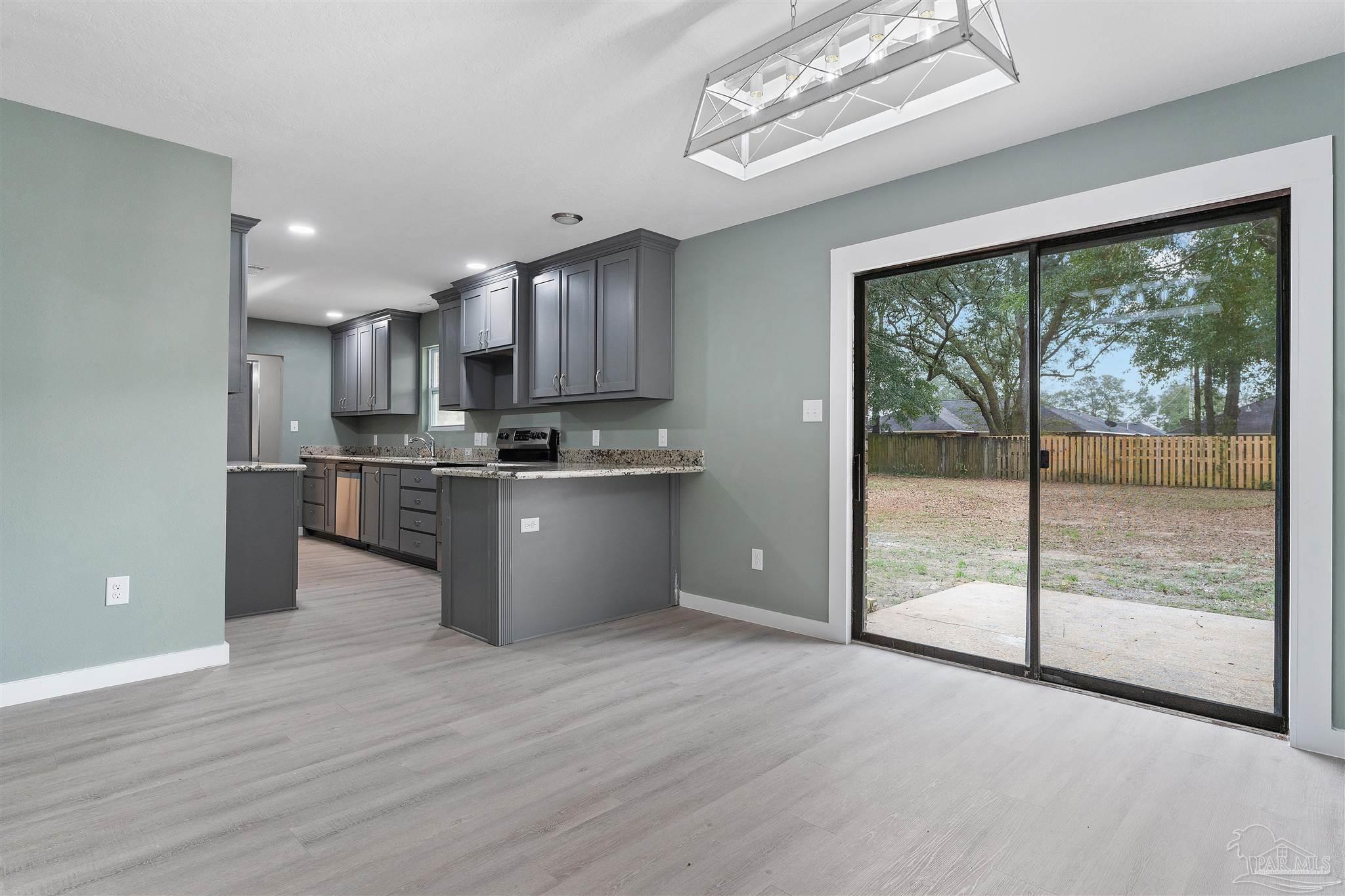 6045 Hamilton Bridge Road Milton, FL 32570 - Photo 9 of 28