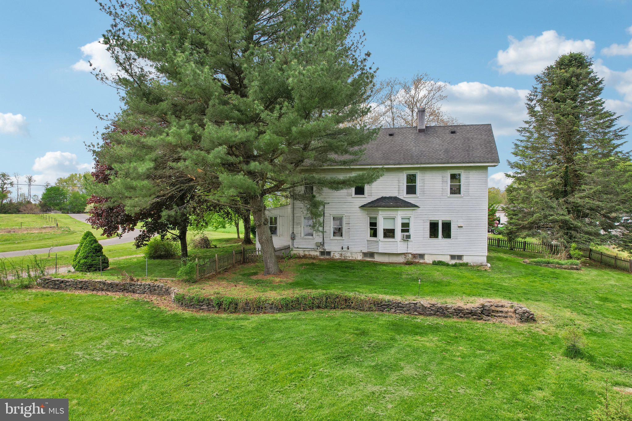 1272 Old York Road Hightstown, NJ 08520 - Photo 19 of 39 Charming home with lush green surroundings.