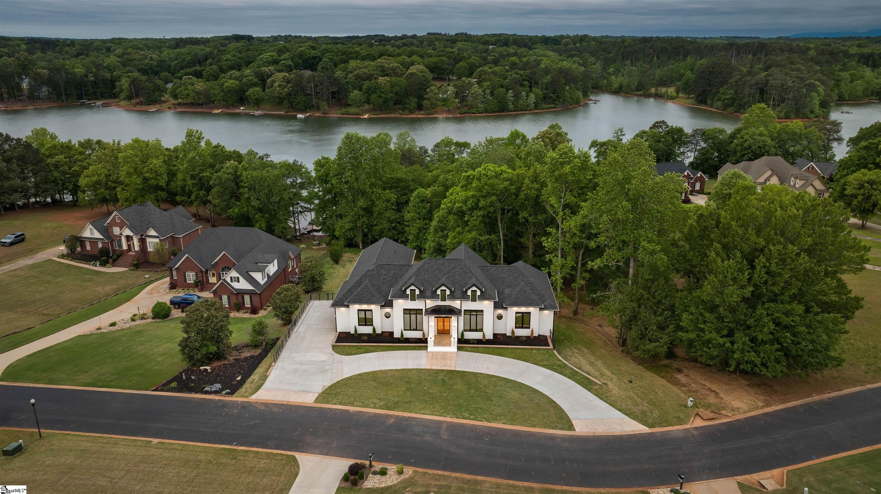314 Shoreview Drive Chesnee, SC 29323 - Photo 3 of 50