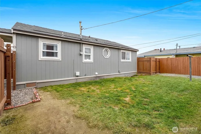 $220,000 | 1255 East Larch Street, Othello, WA 99344