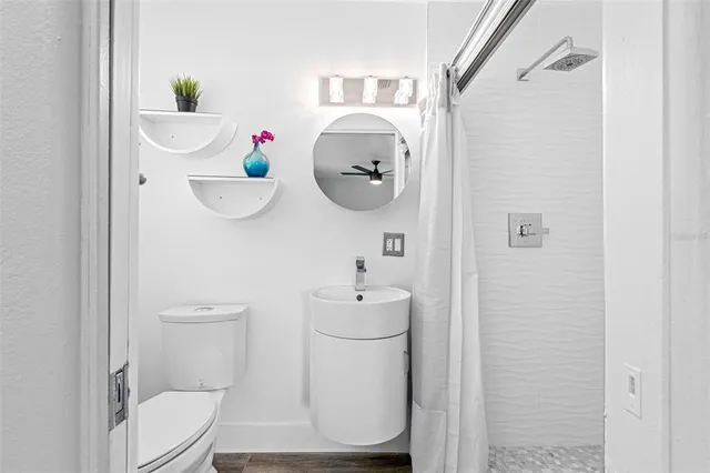 $4,500 | 439 Capri Way Northeast, St. Petersburg, FL 33704