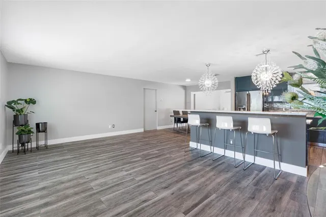 $4,500 | 439 Capri Way Northeast, St. Petersburg, FL 33704