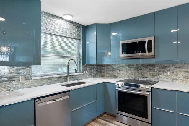 $4,500 | 439 Capri Way Northeast, St. Petersburg, FL 33704