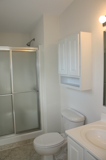 17296 Keystone Road Sugarloaf, FL 33042 - Photo 12 of 15 Guest Bathroom