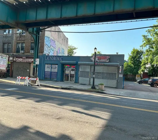 $5,950,000 | 104-38 Jamaica Avenue | Richmond Hill