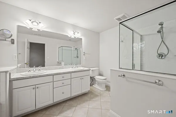 $4,750 | 41 Park Pl Circle, Unit 41, West Hartford, CT 06110