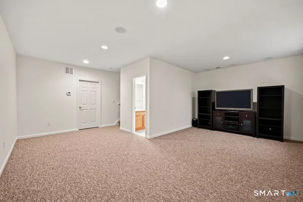 $4,750 | 41 Park Pl Circle, Unit 41, West Hartford, CT 06110