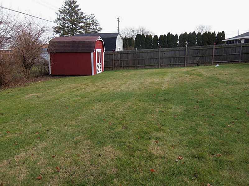 1334 Richmoor Road Springfield, OH 45503 - Photo 2 of 13