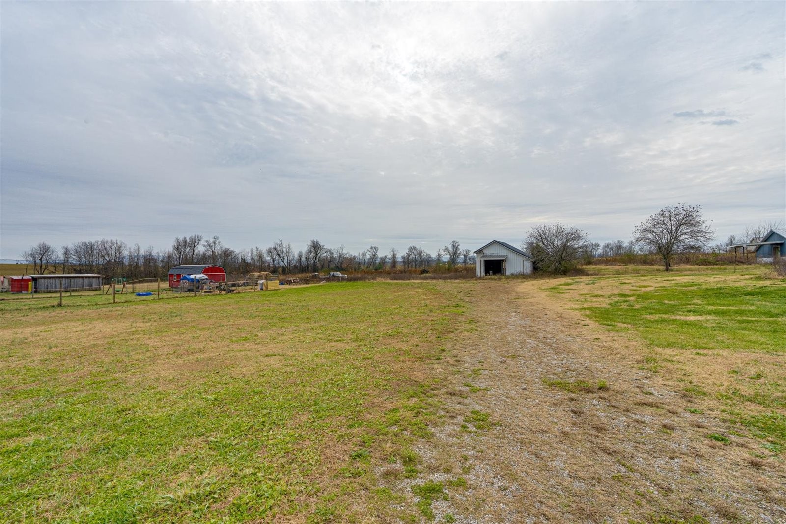 106 Wilder Chapel Road Decherd, TN 37324 - Photo 28 of 29 a view of an ocean