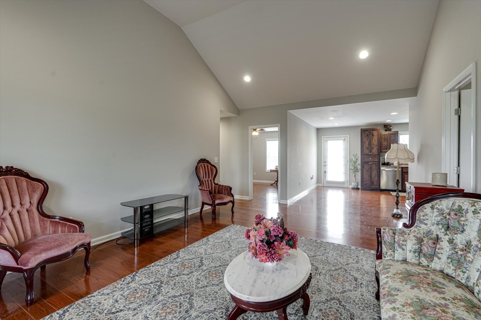 106 Wilder Chapel Road Decherd, TN 37324 - Photo 6 of 29 a living room with furniture and a potted plant