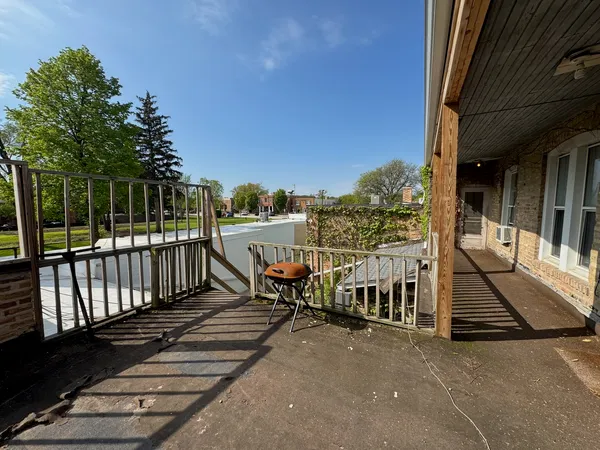 $1,495 | 28-w579 Stafford Place, Unit 1, Warrenville, IL 60555