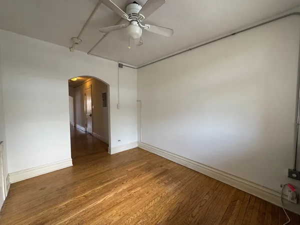 $1,495 | 28-w579 Stafford Place, Unit 1, Warrenville, IL 60555
