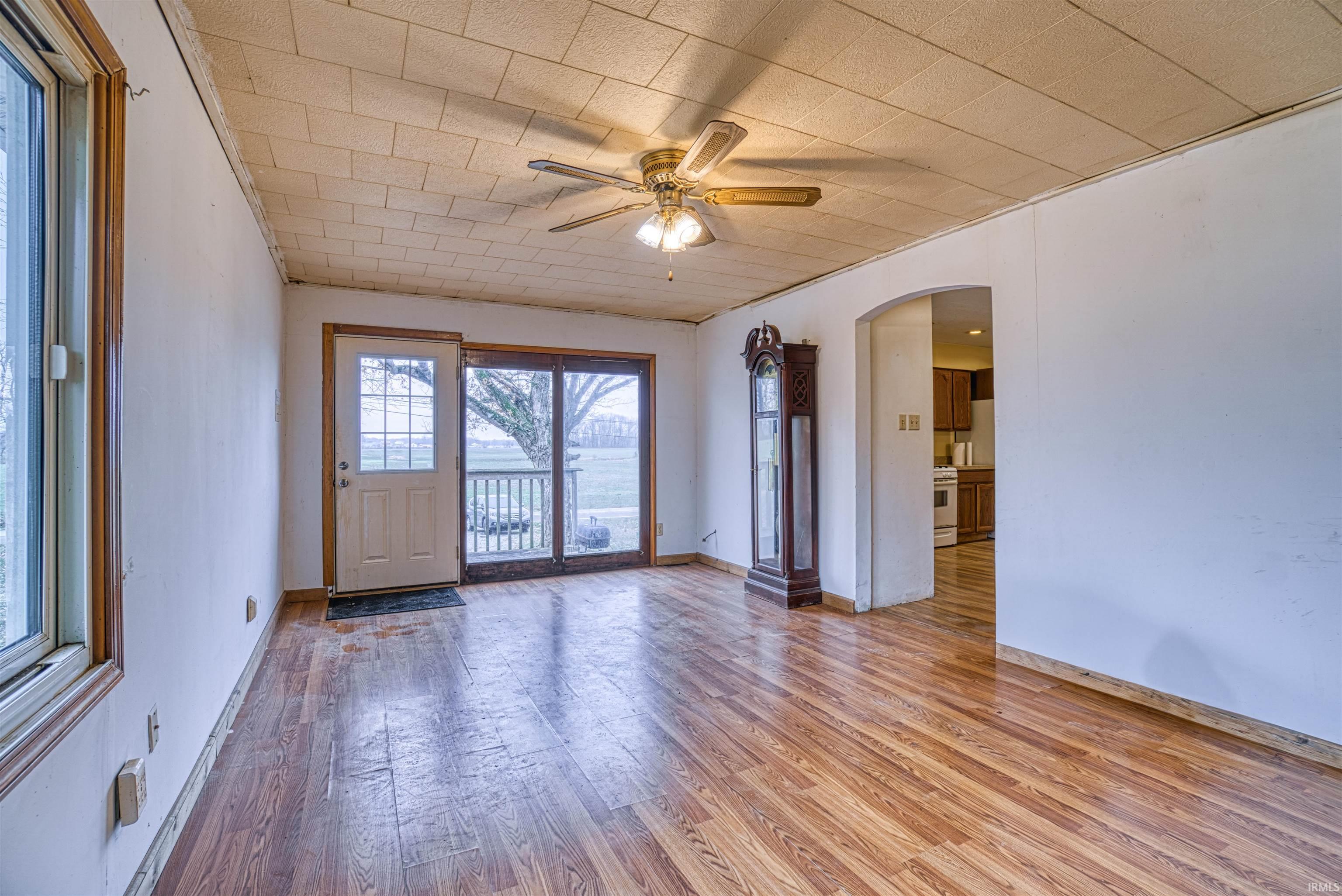 3299 South Pelzer Road Boonville, IN 47601 - Photo 4 of 25 Gallery Image 4
