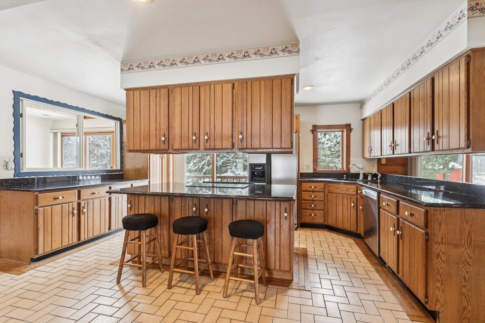 10N800 Muirhead Road Elgin, IL 60124 - Photo 16 of 66